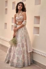 buy-bridal-lehengas-online-at-lowest-price