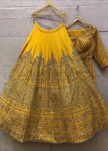 party-wear-zari-embroidered-lehenga