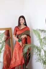 banarasi-silk-sarees-dark-green