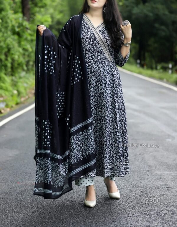 black embroidered anarkali gown 1