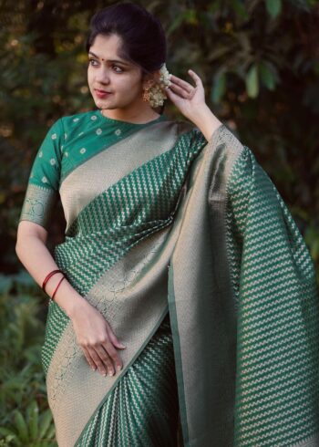 Green Golden Zari Weaving Saree - Image 2
