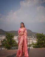 mrunal-thakur-in-silk-saree