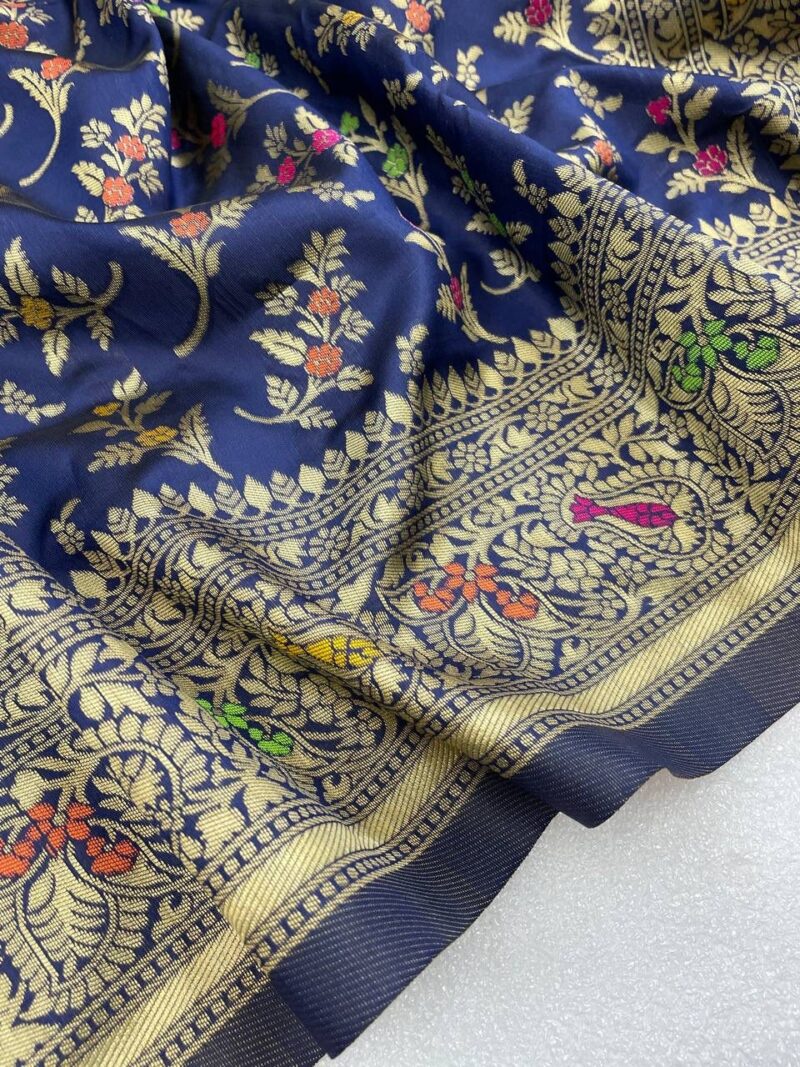 Navy Blue Colour Banarasi Silk Saree - Image 4