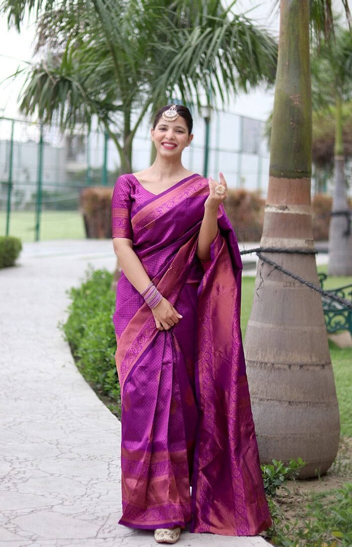 banarasi-silk-saree-magenta