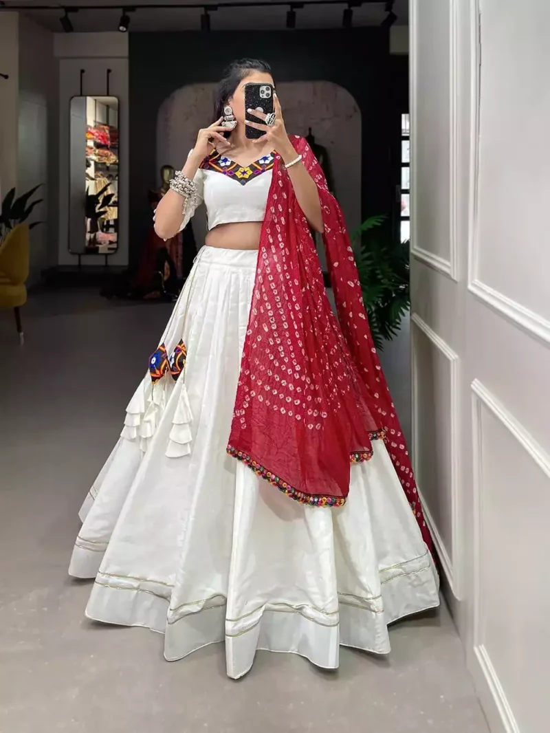 plain-cotton-navratri-chaniya-choli-white-latest-navratri-collection-2023-bella-signora-min