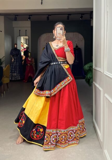 red-cotton-traditional-navratri-chaniya-choli