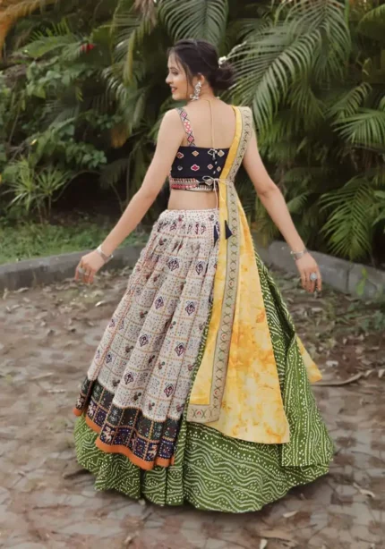 Bandhej Patola Foil Print Slub Cotton Lehenga Choli