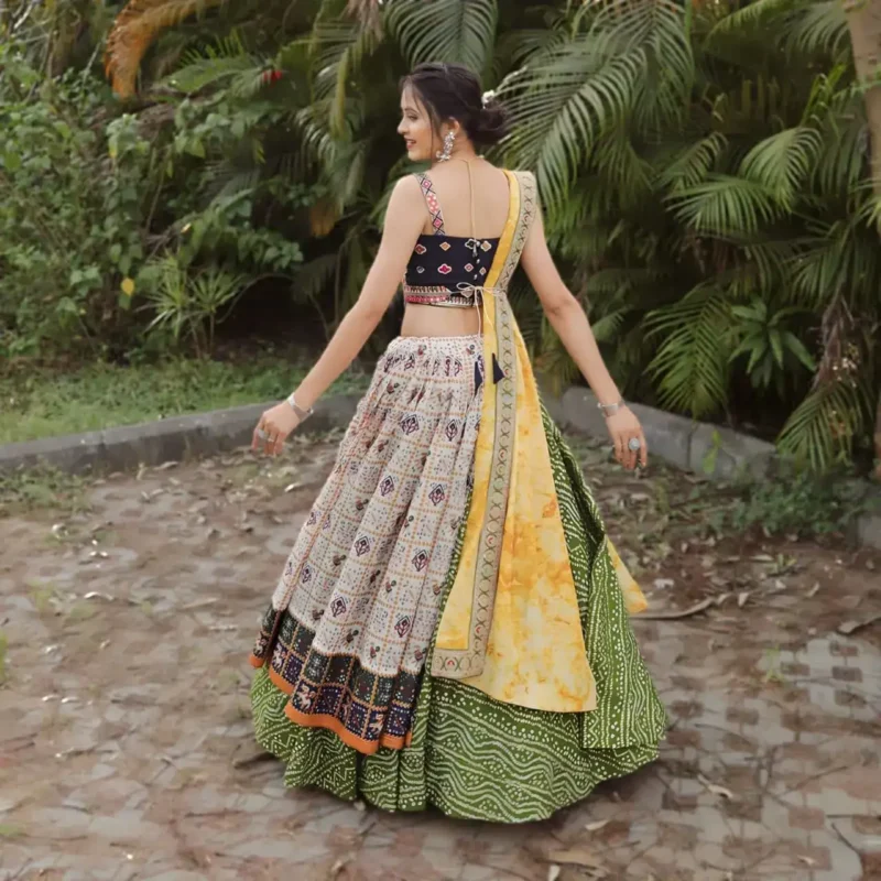 Bandhej Patola Foil Print Slub Cotton Lehenga Choli