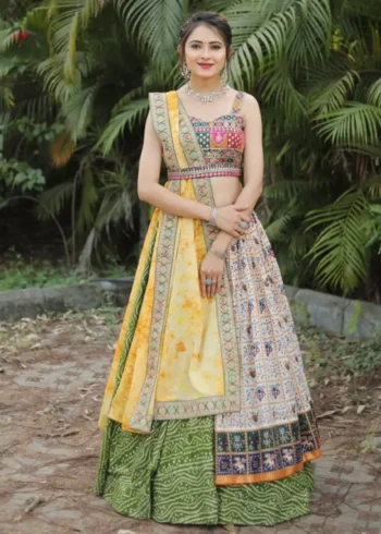 Bandhej Patola Foil Print Slub Cotton Lehenga Choli
