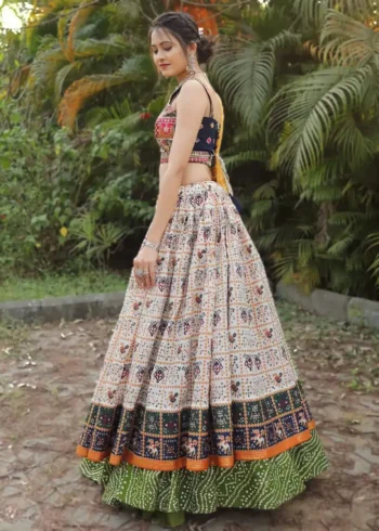 Bandhej Patola Foil Print Slub Cotton Lehenga Choli