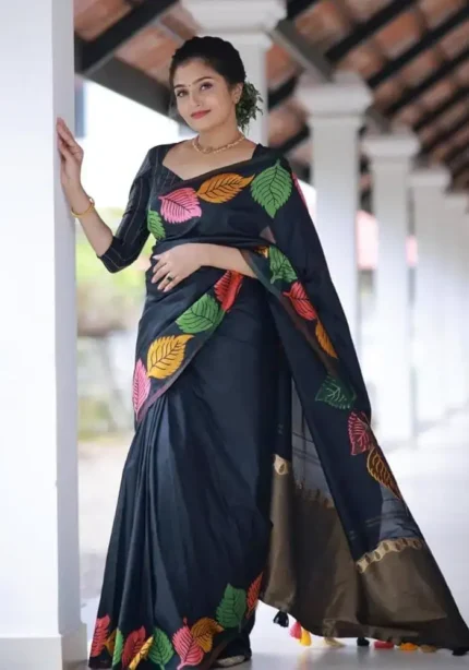 Leaf Pattern Zari Woven Banarasi Silk Saree