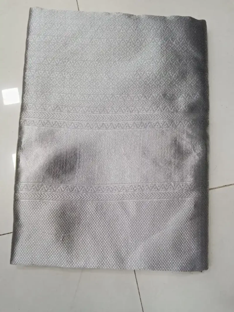 Silver Grey Zari Work Banarasi Silk Saree - Image 4