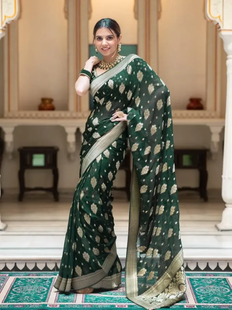 green Colour Zair Work Jacquard Weave Banarasi Silk Saree