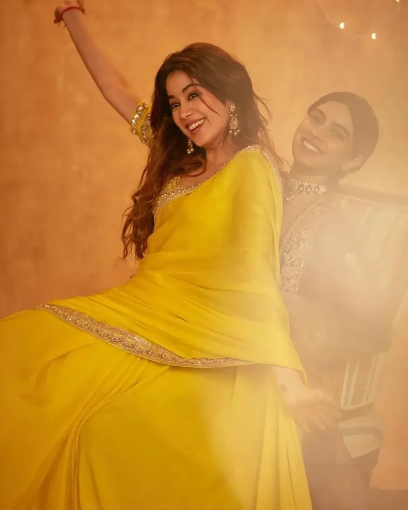 Jhanvi Kapoor Inspired Saree in Yellow Color