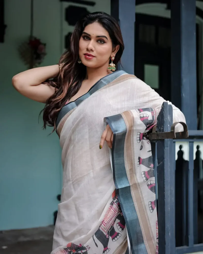 Elegant Off White Linen Saree With a Grey Border
