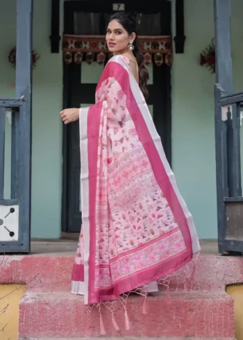 Soft Pink With a Gorgeous Nature Inspired Print Linen Saree