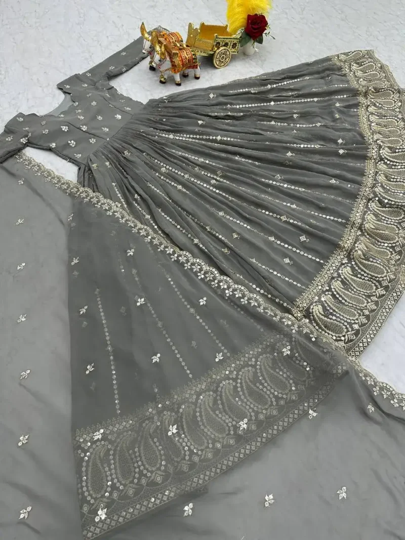 Heavy Embroidered Partywear Gown With Dupatta