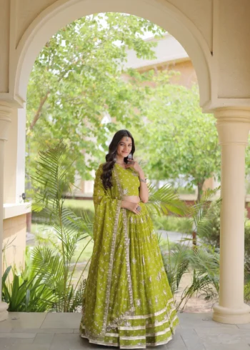 Bandhej Print Navratri Lehenga Choli with Dupatta & Gota Lace - Image 11