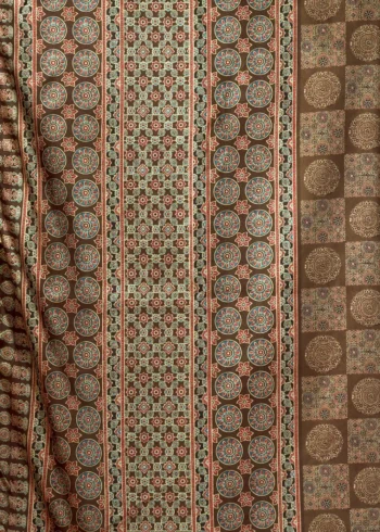 Brown Colour Cluster Digital Printed Saree with Jacquard Border pallu