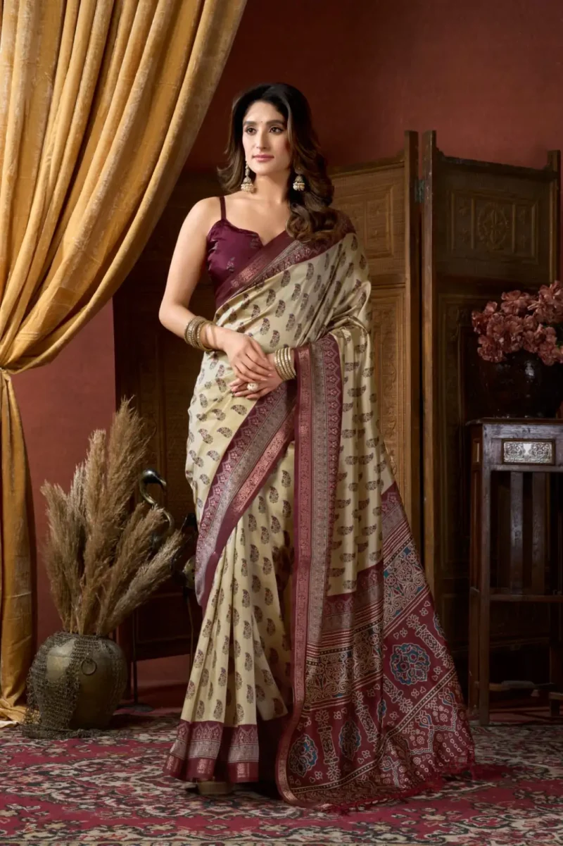 Cream Colour Cluster Digital Printed Saree with Jacquard Border front look