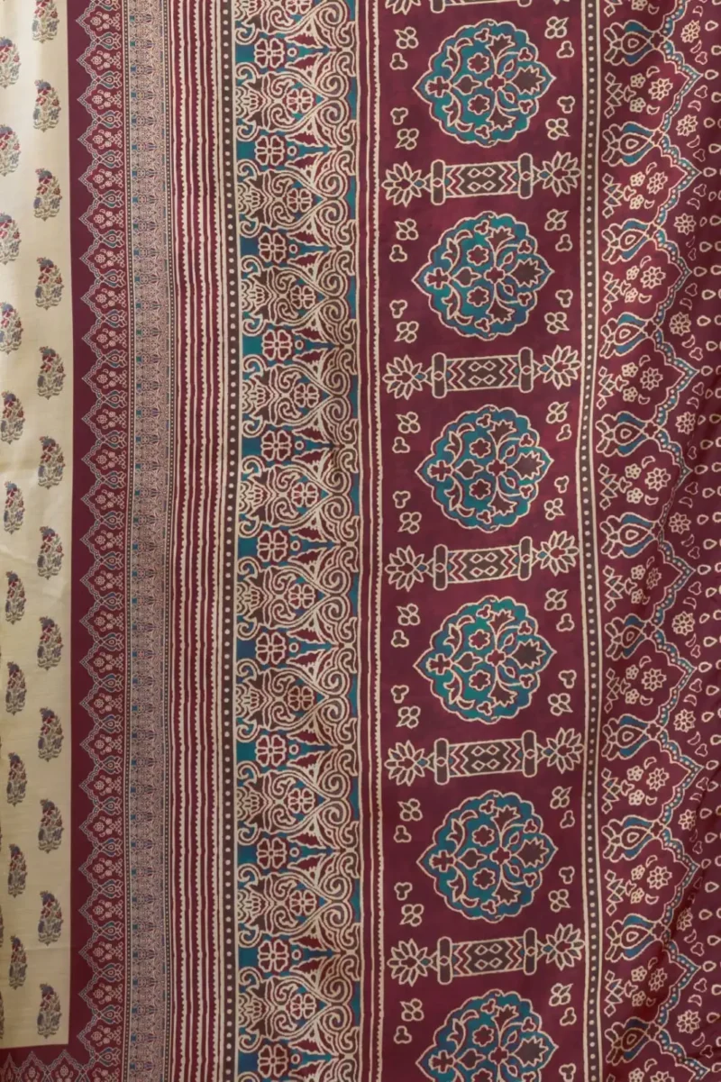 Cream Colour Cluster Digital Printed Saree with Jacquard Border pallu design