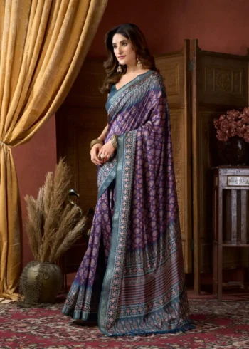 Purple Colour Cluster Digital Printed Saree with Jacquard Border side look