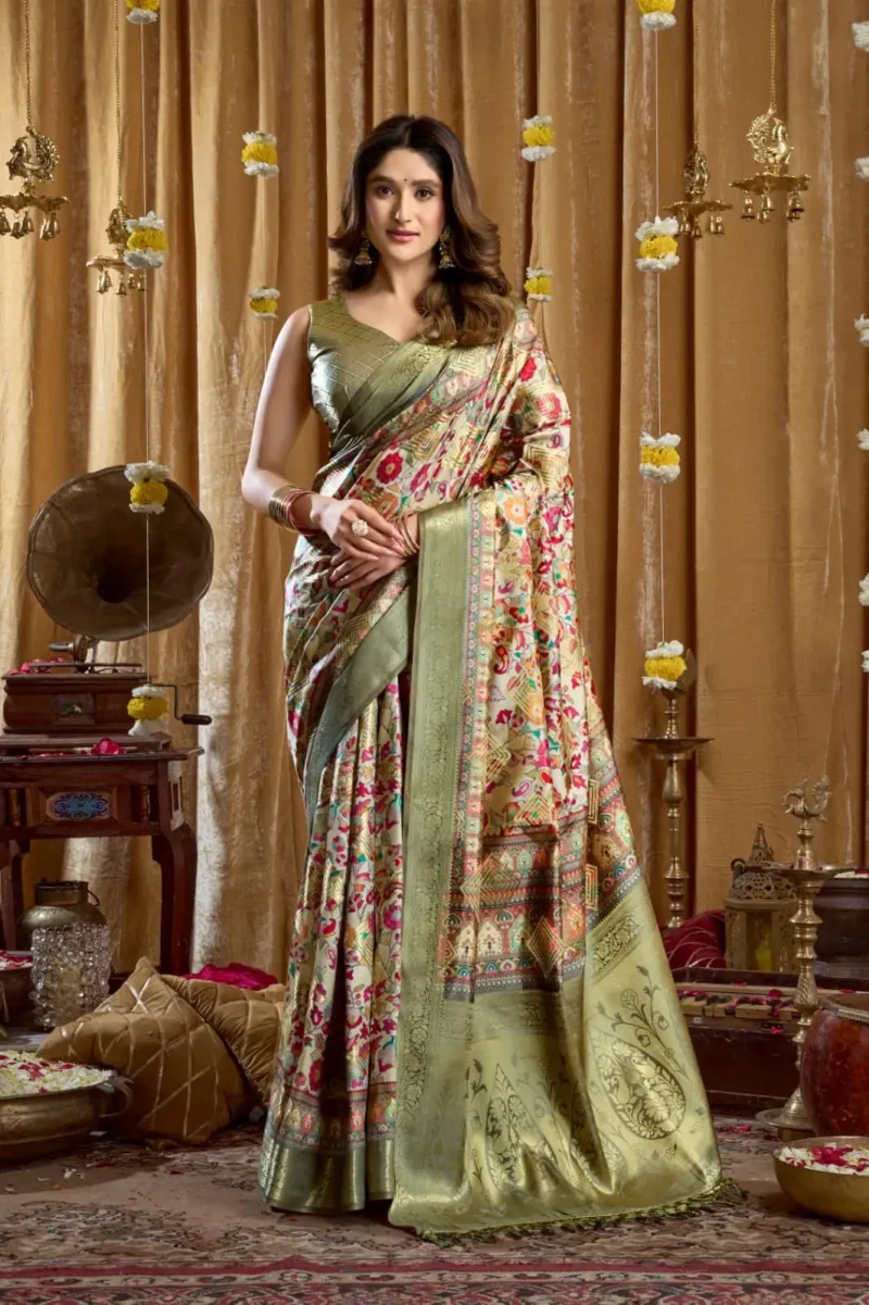 Grey Digital Cluster Printed Saree With banarasi border & Tassels front look