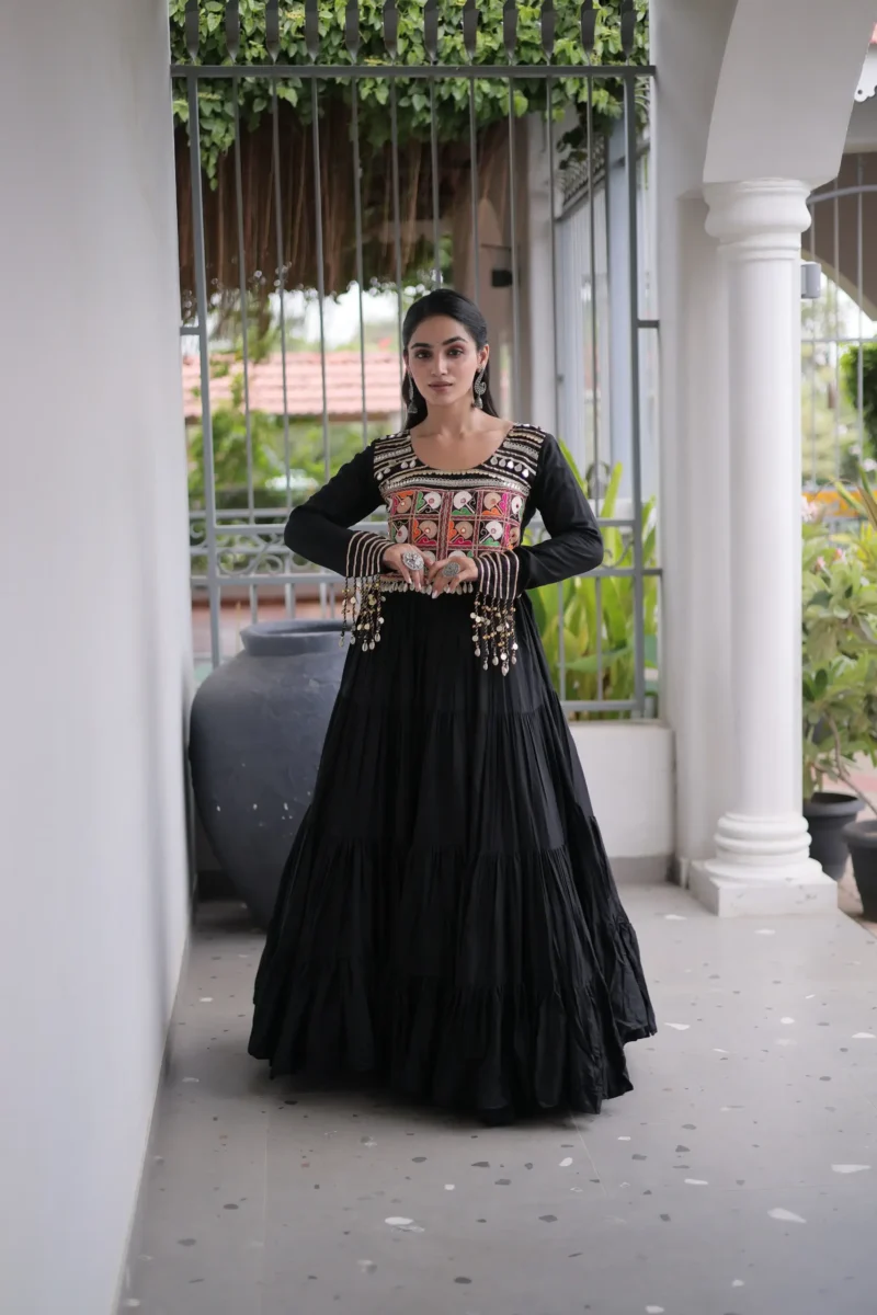 Black Colour Kutchi Gamthi Mirror Work Navratri Gown with 12 Meter Flair front look