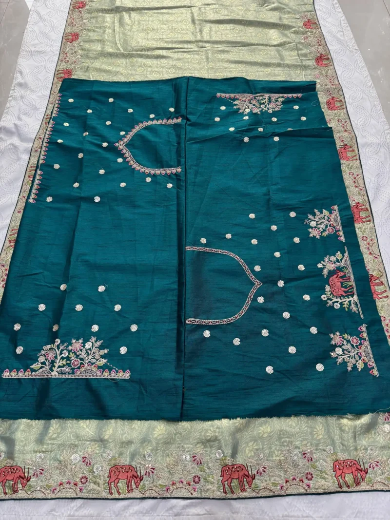Kanjivaram Silk Heavy Embroidered Wedding Saree Blouse embroidery