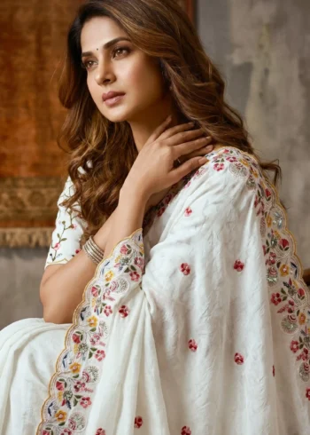 Pure White Crush Silk Party Wear Saree close look