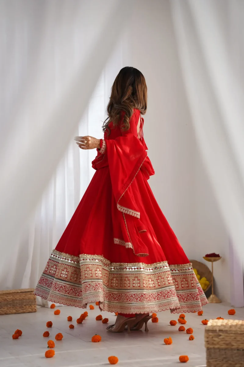 Red Blooming Vichitra Silk Anarkali Gown Set with Dupatta back side