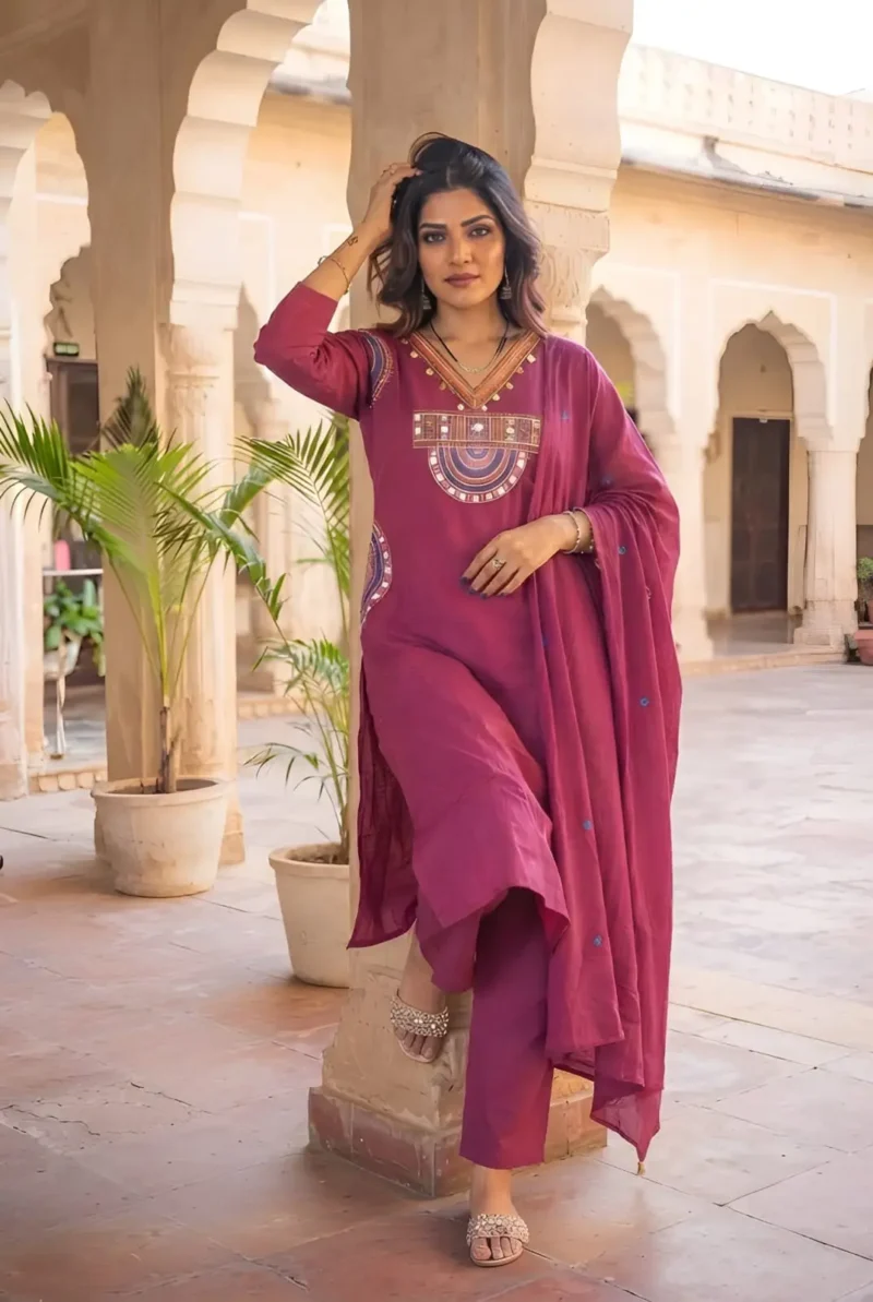 Women's Rani Pink 60-60 Cotton Kurta Pant Set with Dupatta front look